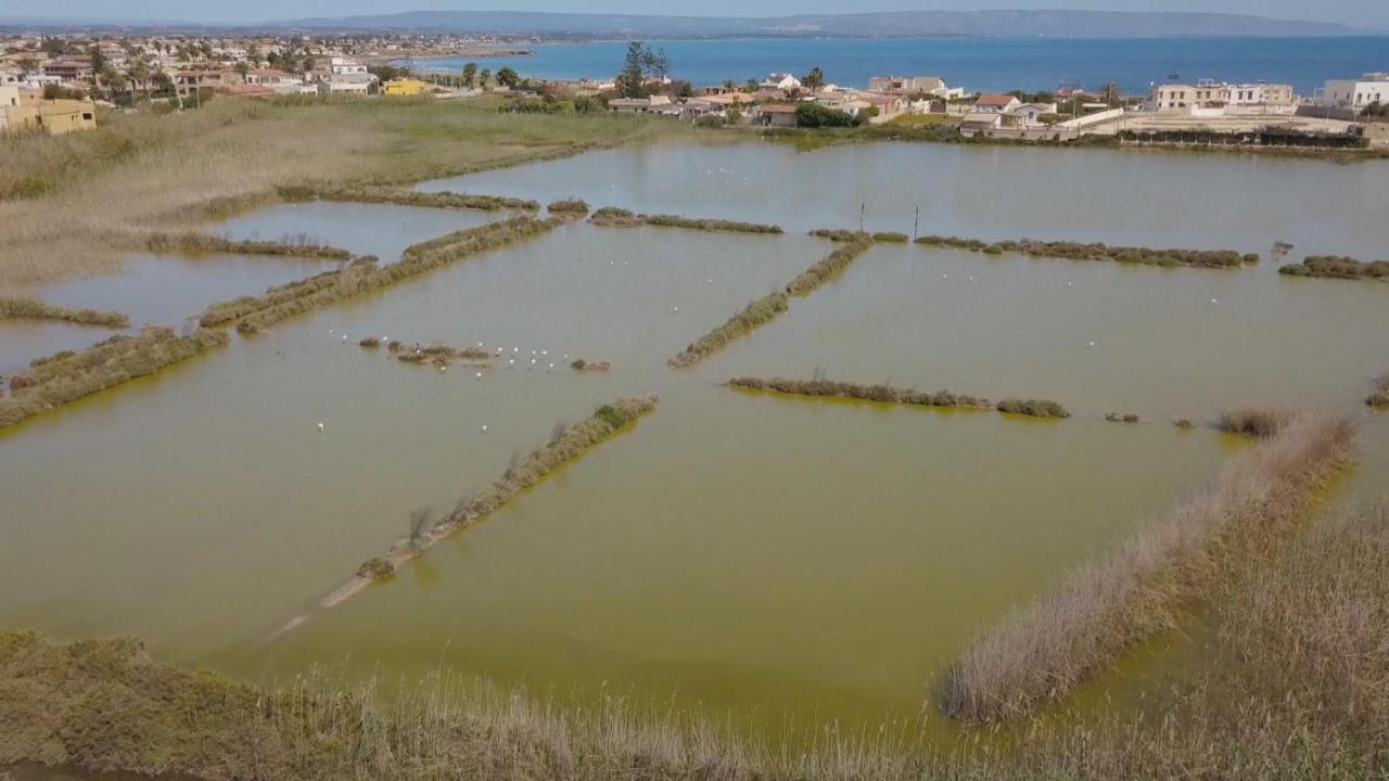 Le Saline Rooms Marzamemi Exteriör bild
